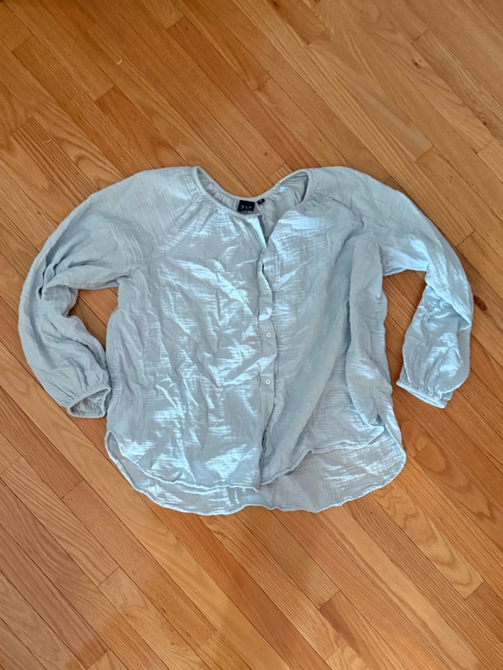 GAP Crinkle Gauze Peasant Top Pale Blue Button-Front Women's Blouse - Picture 2 of 6